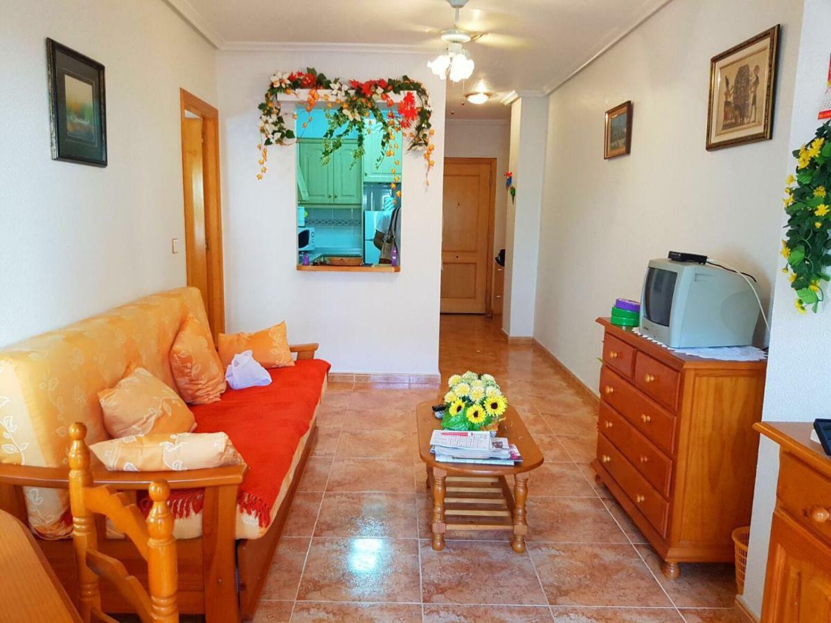 Sunny Appartment In The Center 또레비에하 외부 사진