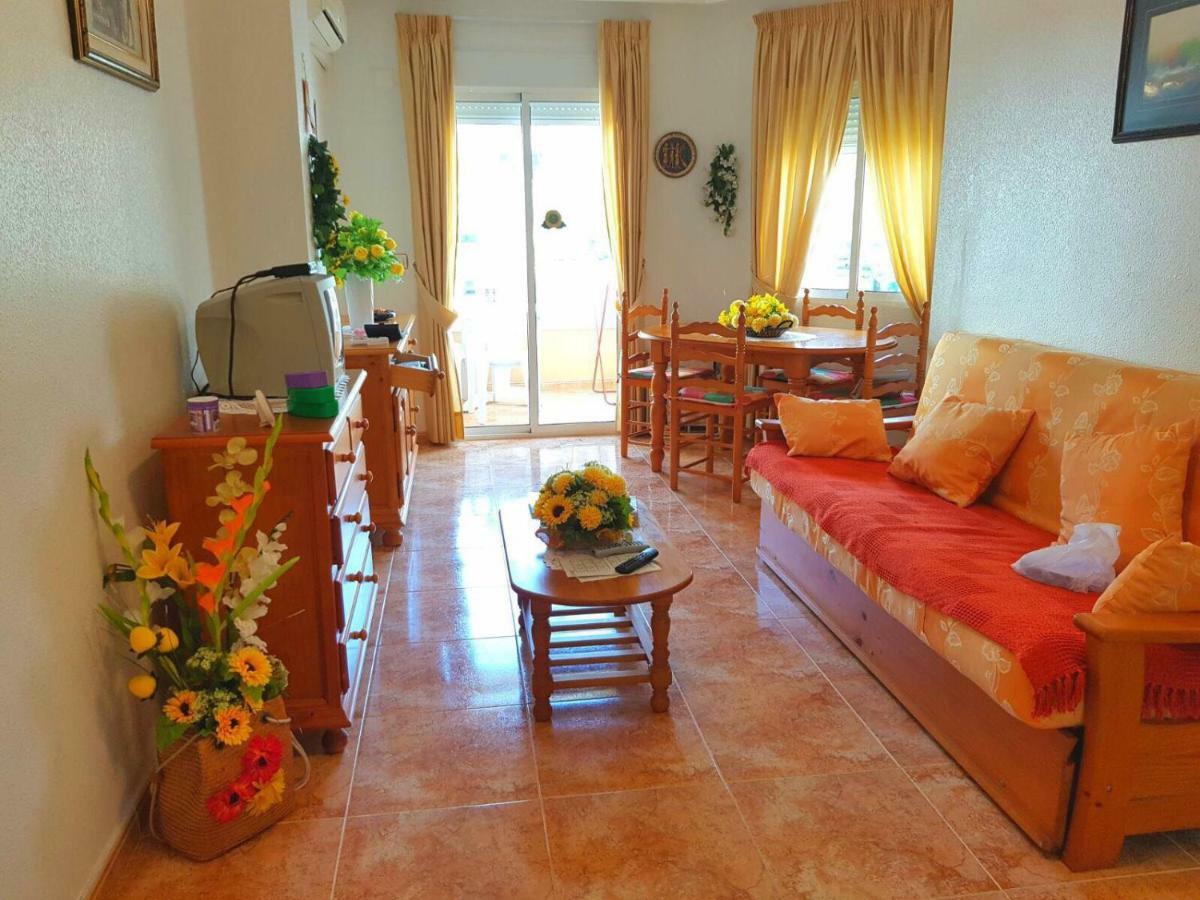 Sunny Appartment In The Center 또레비에하 외부 사진